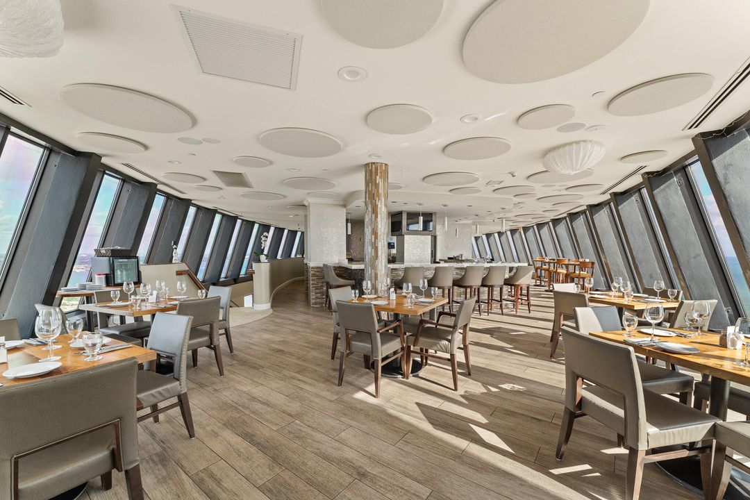 For Sale: $1,075,000 (2 beds, 2 baths, 1381 Square Feet)