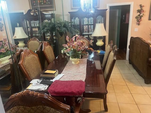 На продажу: $299,000 (2 спален, 2 ванн, 1034 Квадратных фут)