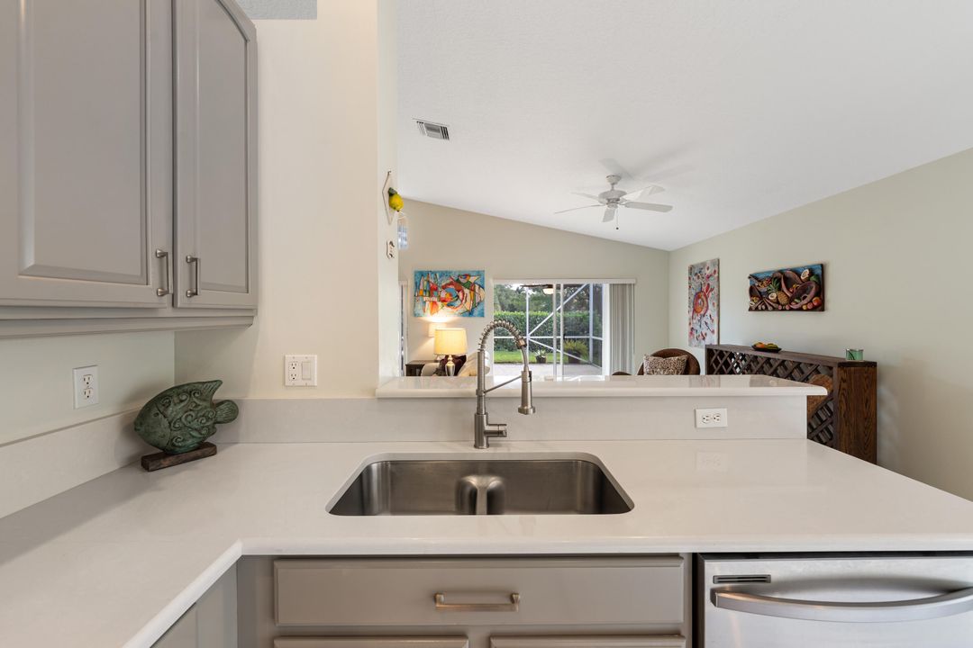 For Sale: $535,000 (3 beds, 2 baths, 2026 Square Feet)