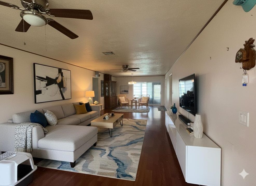 For Sale: $199,000 (2 beds, 2 baths, 1400 Square Feet)