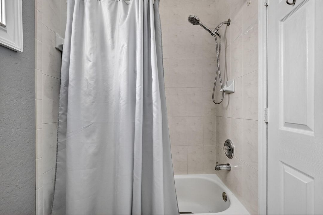 For Sale: $430,000 (3 beds, 2 baths, 1188 Square Feet)