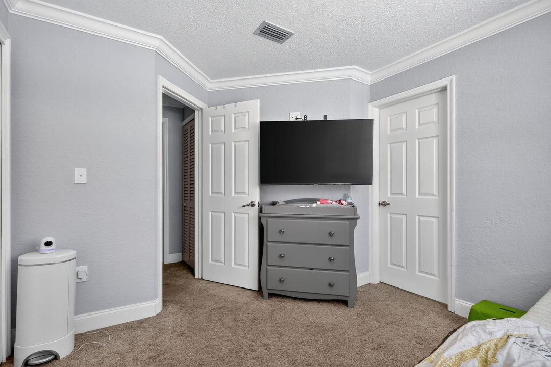 For Sale: $430,000 (3 beds, 2 baths, 1188 Square Feet)