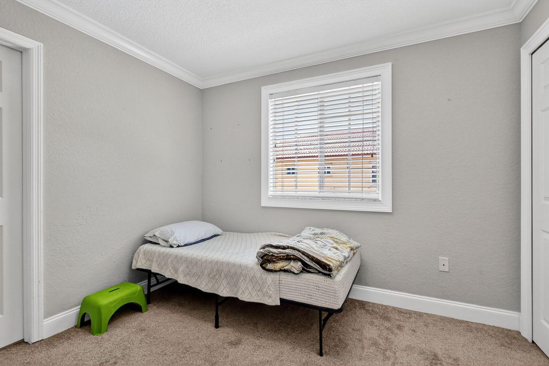 For Sale: $430,000 (3 beds, 2 baths, 1188 Square Feet)