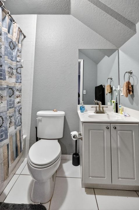 For Sale: $430,000 (3 beds, 2 baths, 1188 Square Feet)