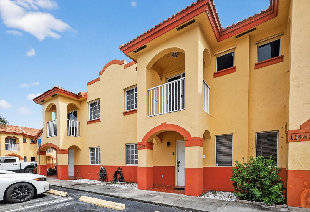 For Sale: $430,000 (3 beds, 2 baths, 1188 Square Feet)