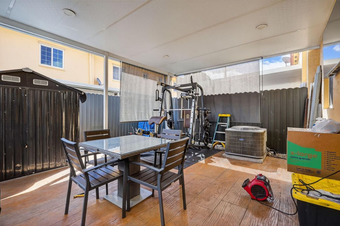 For Sale: $430,000 (3 beds, 2 baths, 1188 Square Feet)