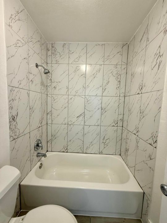 Active With Contract: $299,000 (3 beds, 1 baths, 1108 Square Feet)