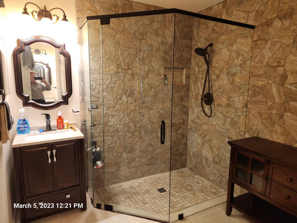 For Rent: $2,750 (4 beds, 2 baths, 2078 Square Feet)