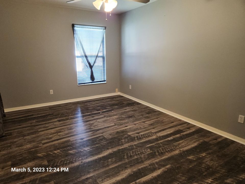 For Rent: $2,750 (4 beds, 2 baths, 2078 Square Feet)
