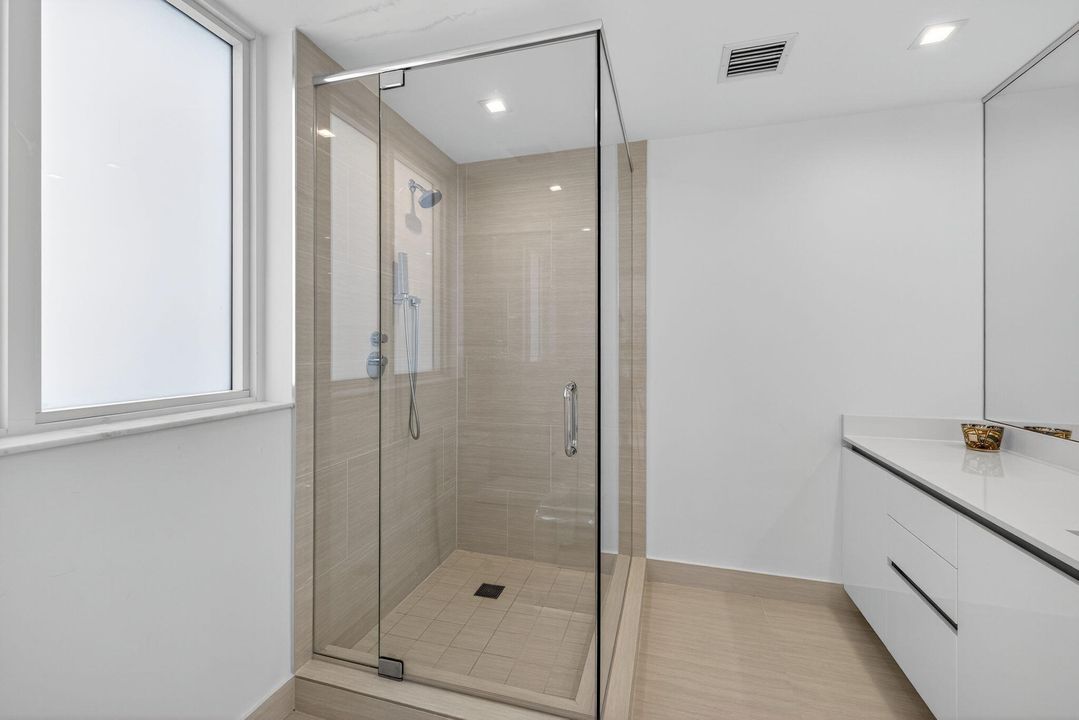 На продажу: $6,499,000 (3 спален, 4 ванн, 3898 Квадратных фут)