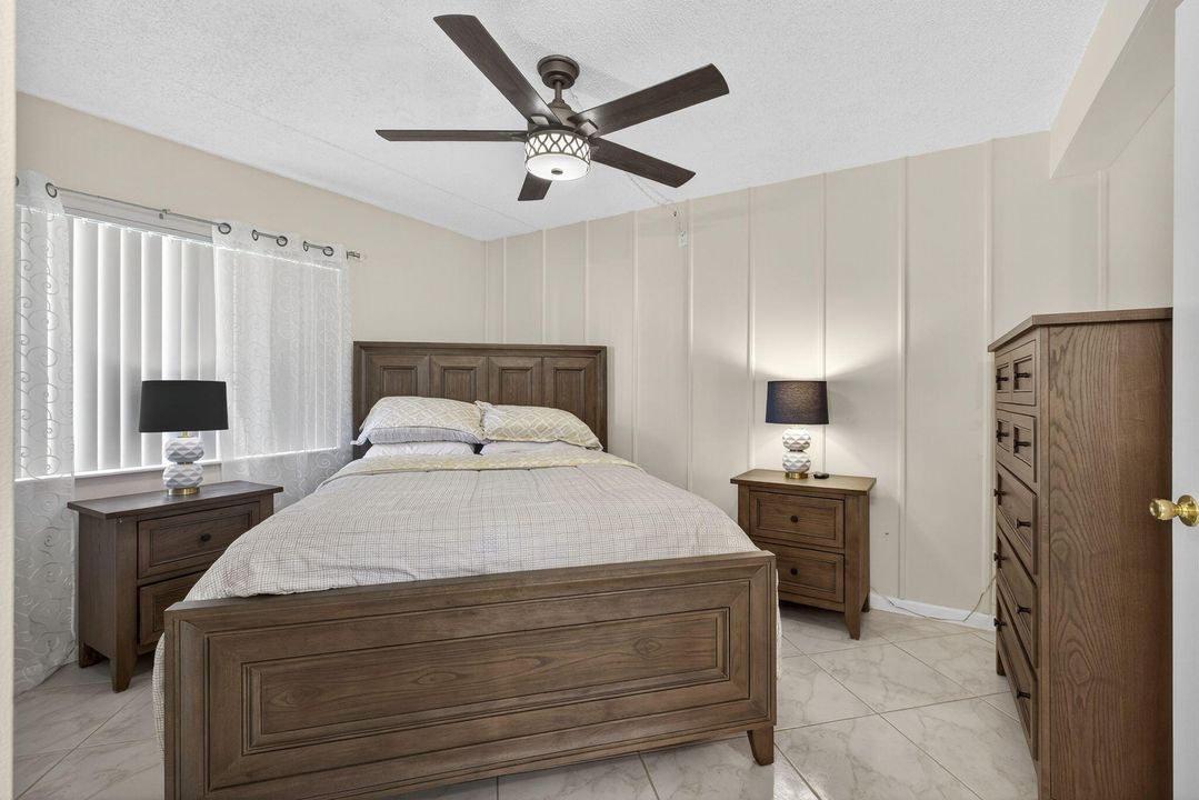 For Sale: $118,000 (1 beds, 1 baths, 818 Square Feet)