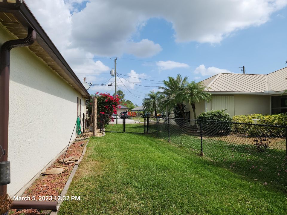 For Rent: $2,750 (4 beds, 2 baths, 2078 Square Feet)
