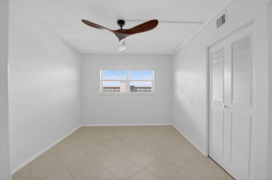 For Sale: $674,900 (2 beds, 2 baths, 988 Square Feet)