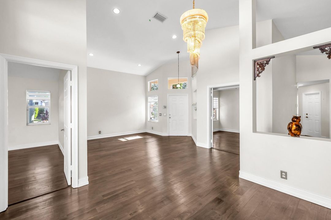 Activo con contrato: $4,000 (3 camas, 2 baños, 1505 Pies cuadrados)