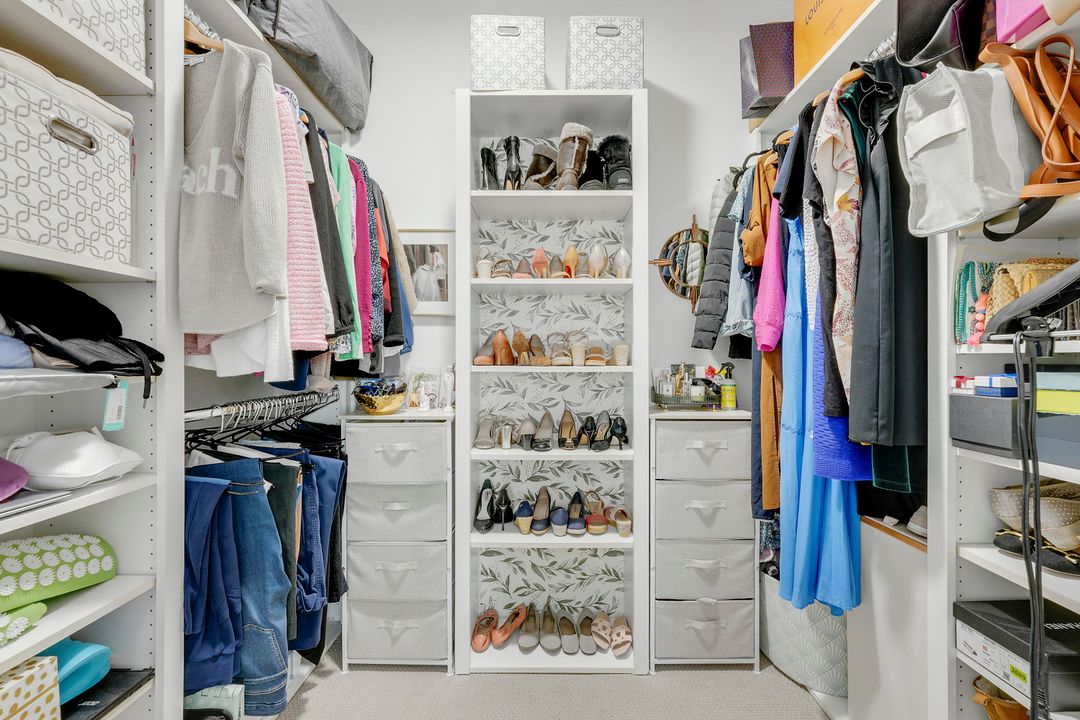 Active With Contract: $540,000 (3 beds, 2 baths, 1570 Square Feet)