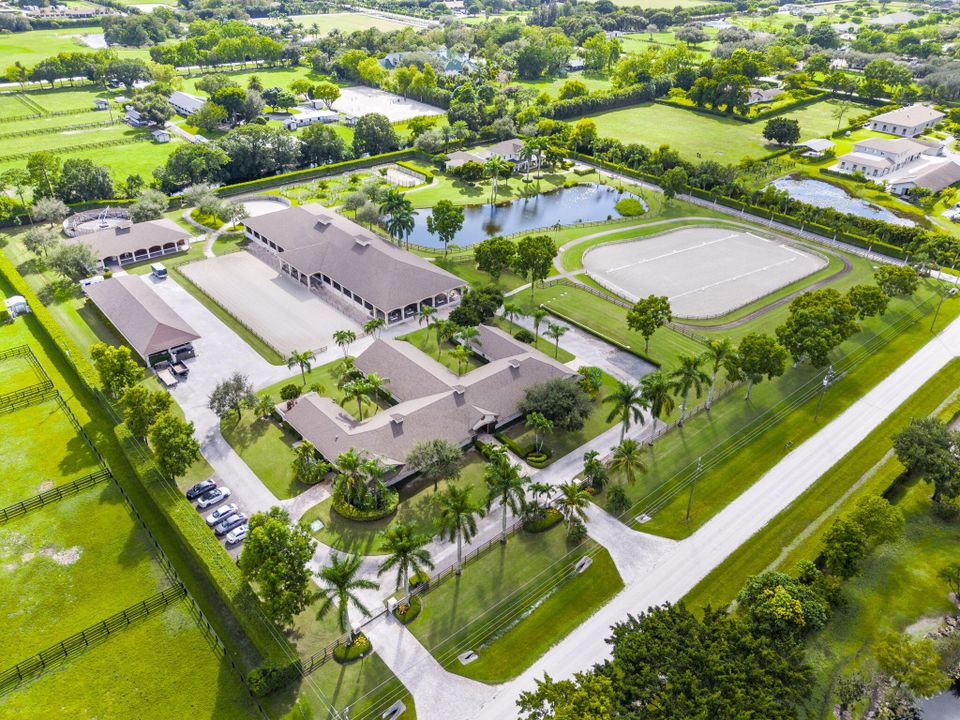 Recently Sold: $11,075,000 (8 beds, 7 baths, 5078 Square Feet)