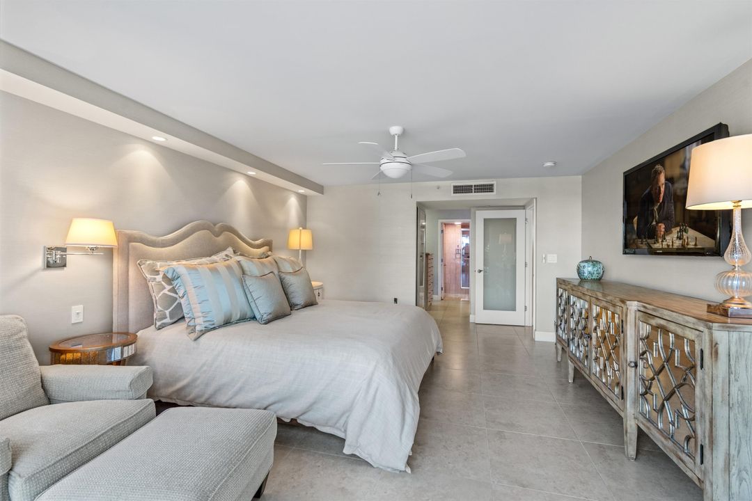 For Sale: $2,295,000 (3 beds, 2 baths, 2100 Square Feet)