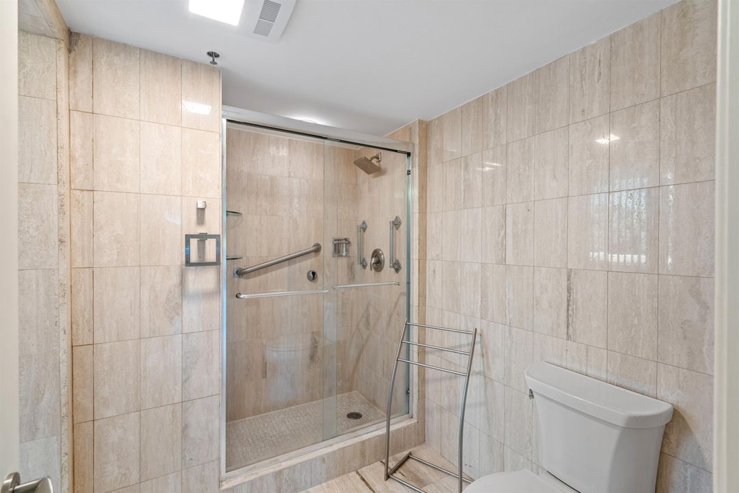 For Sale: $2,295,000 (3 beds, 2 baths, 2100 Square Feet)