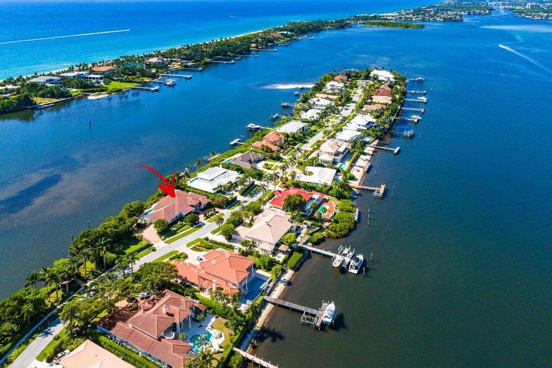 For Rent: $28,500 (3 beds, 4 baths, 4601 Square Feet)