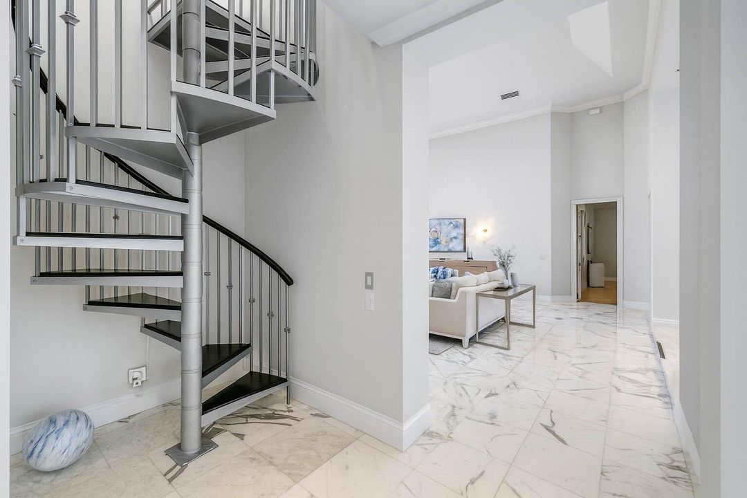 For Rent: $28,500 (3 beds, 4 baths, 4601 Square Feet)