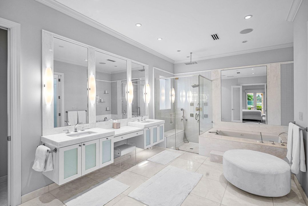 For Rent: $28,500 (3 beds, 4 baths, 4601 Square Feet)