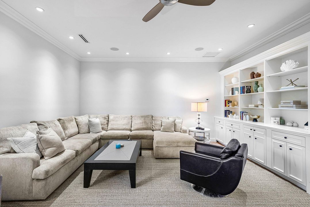 For Rent: $28,500 (3 beds, 4 baths, 4601 Square Feet)