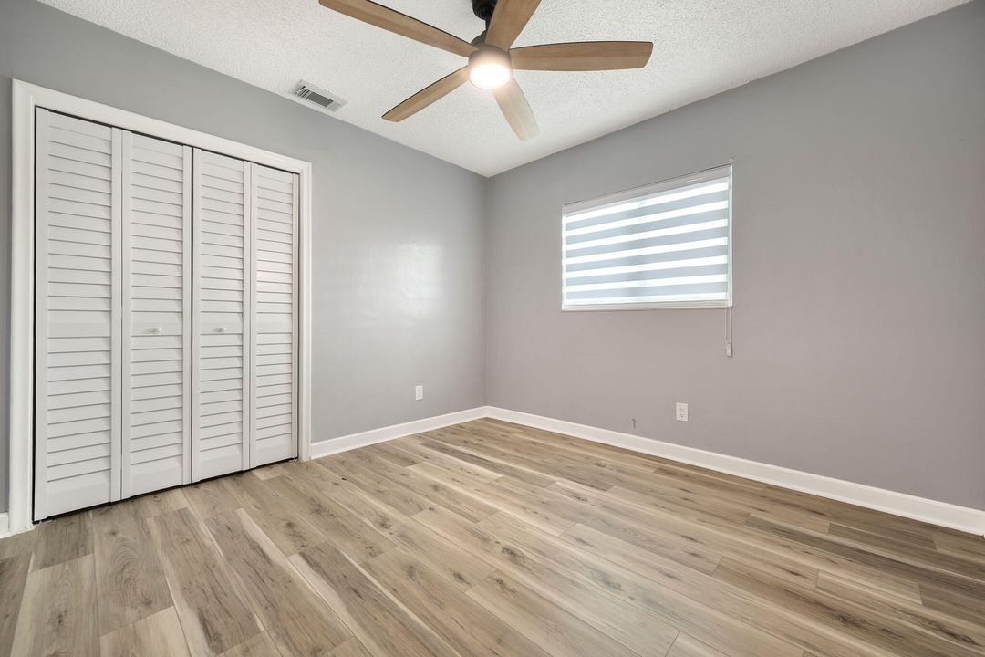 出租: $6,500 (5 贝兹, 3 浴室, 2370 平方英尺)