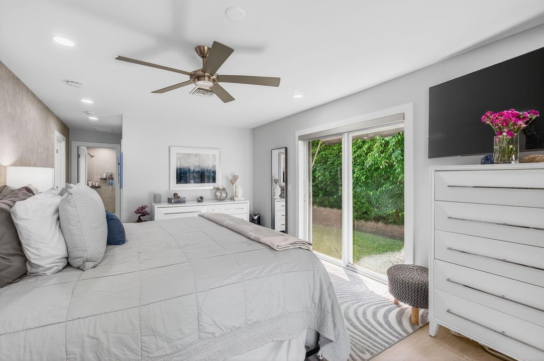 合同活跃: $1,875,000 (3 贝兹, 2 浴室, 1944 平方英尺)