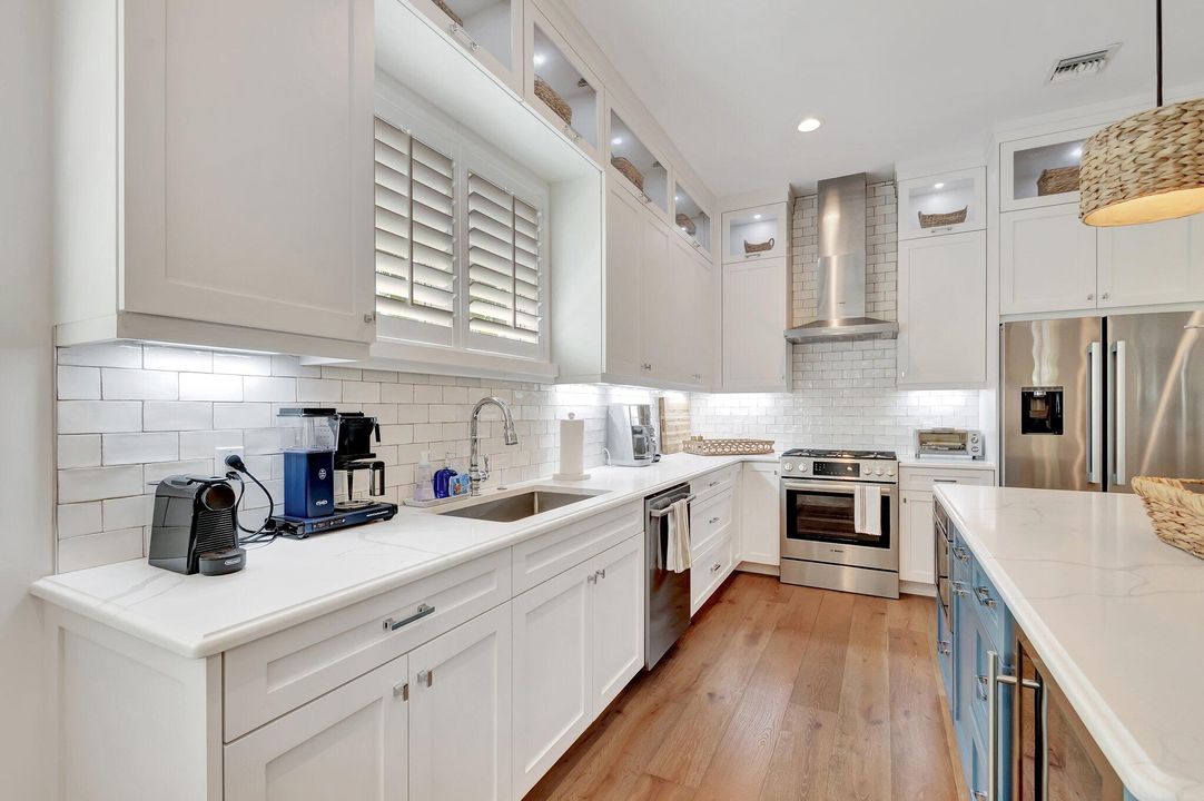 For Sale: $1,950,000 (4 beds, 3 baths, 2112 Square Feet)