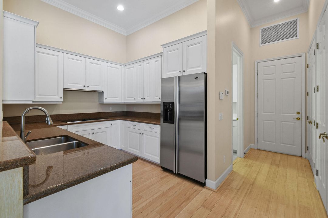 На продажу: $1,300,000 (4 спален, 4 ванн, 2478 Квадратных фут)