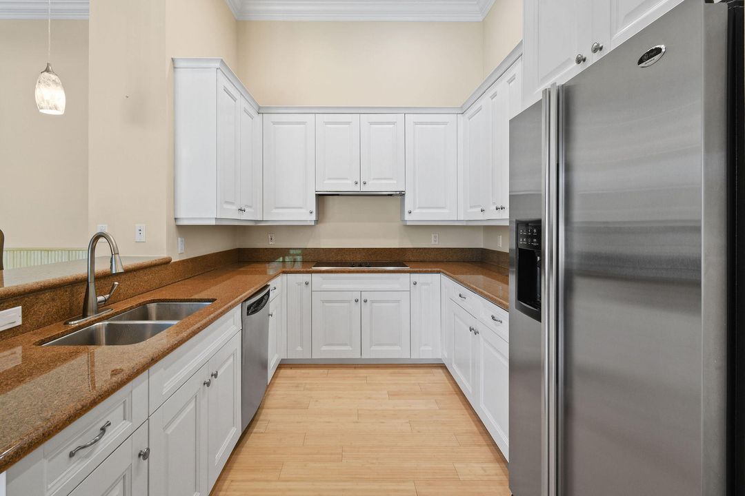 На продажу: $1,300,000 (4 спален, 4 ванн, 2478 Квадратных фут)