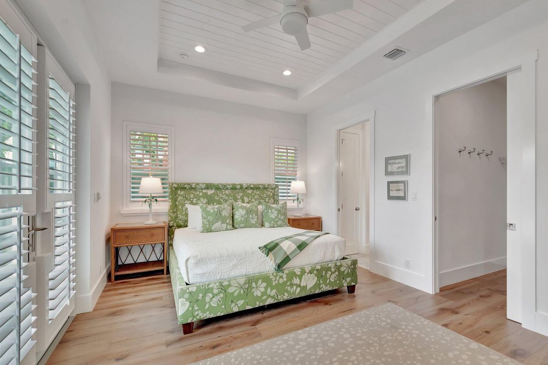 For Sale: $1,950,000 (4 beds, 3 baths, 2112 Square Feet)