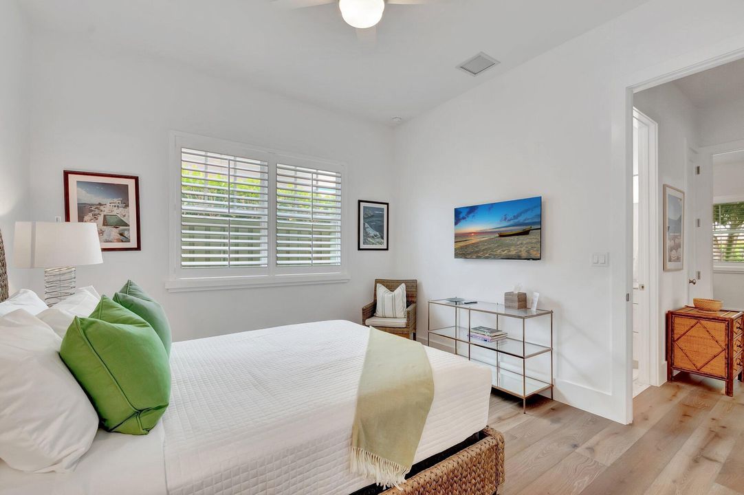 For Sale: $1,950,000 (4 beds, 3 baths, 2112 Square Feet)