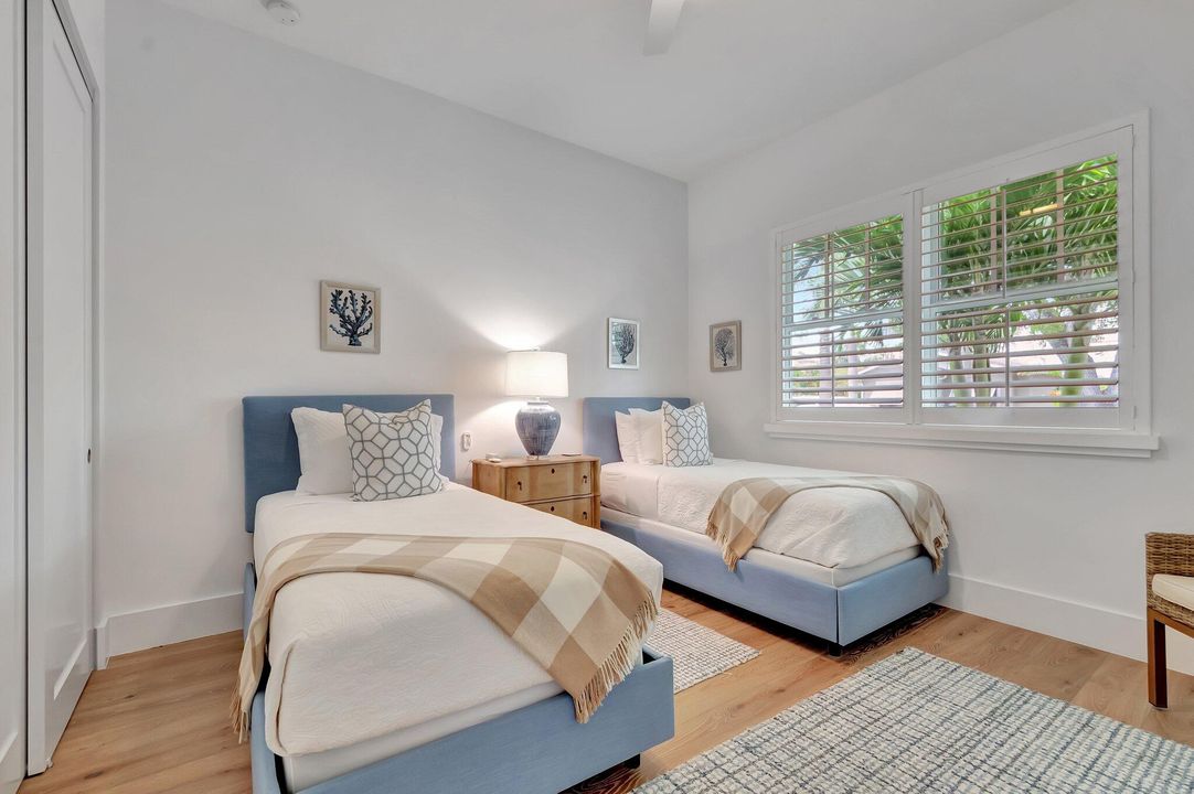 For Sale: $1,950,000 (4 beds, 3 baths, 2112 Square Feet)