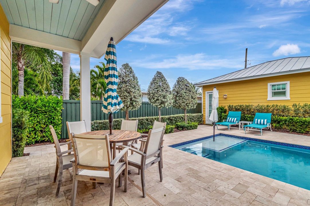 For Sale: $1,950,000 (4 beds, 3 baths, 2112 Square Feet)