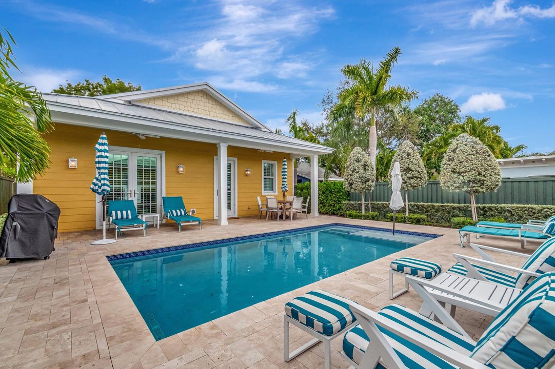 For Sale: $1,950,000 (4 beds, 3 baths, 2112 Square Feet)