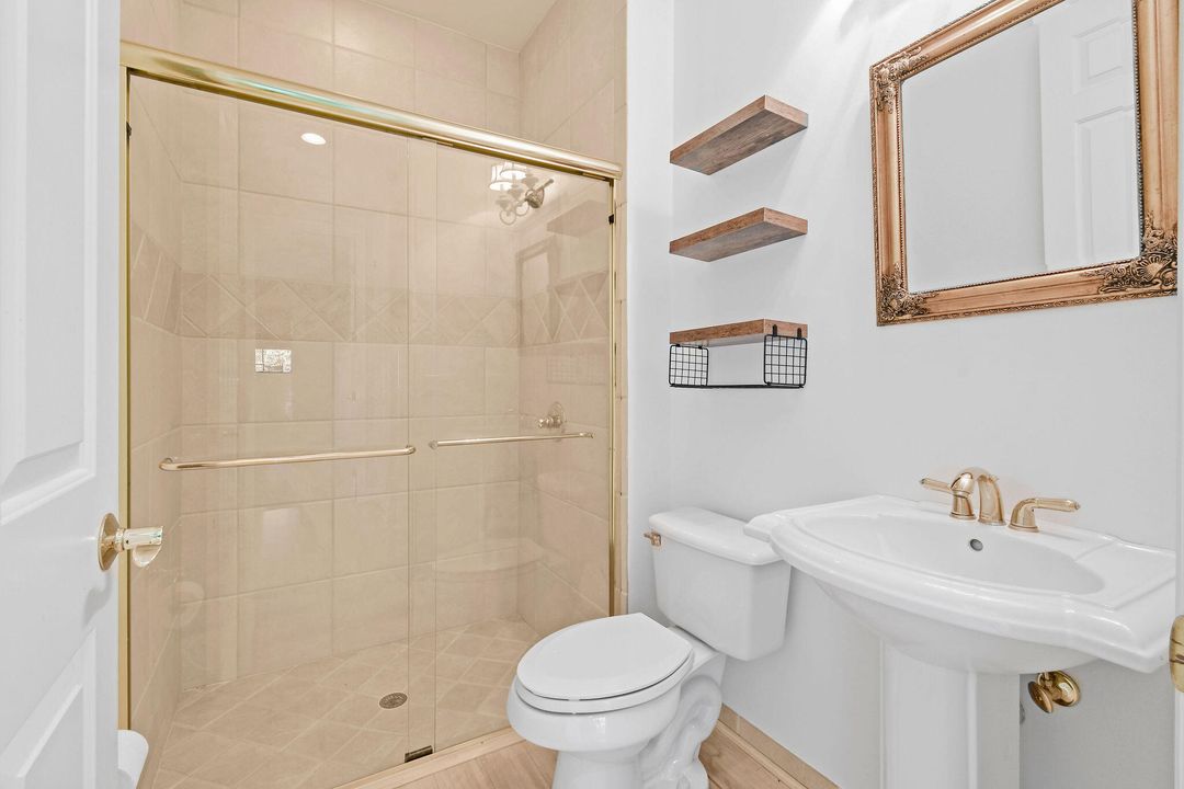 На продажу: $1,300,000 (4 спален, 4 ванн, 2478 Квадратных фут)