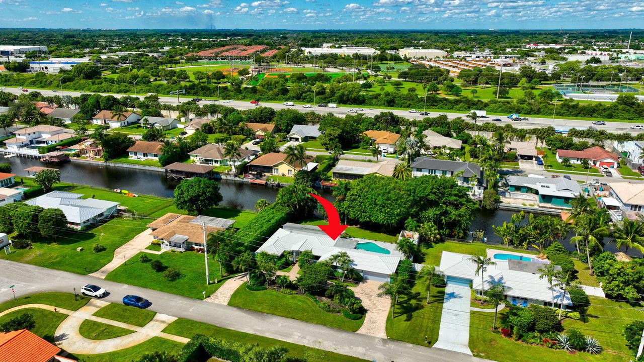 合同活跃: $1,875,000 (3 贝兹, 2 浴室, 1944 平方英尺)