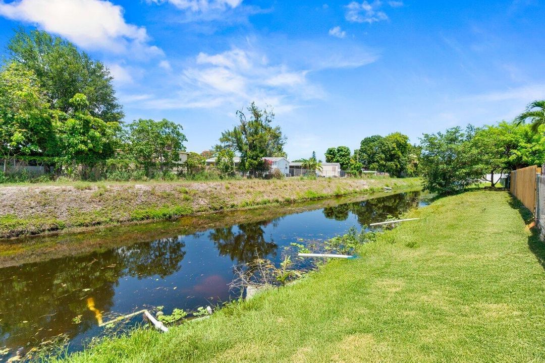 For Sale: $535,000 (3 beds, 2 baths, 1754 Square Feet)