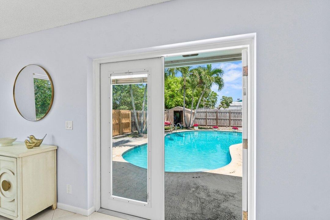 For Sale: $535,000 (3 beds, 2 baths, 1754 Square Feet)