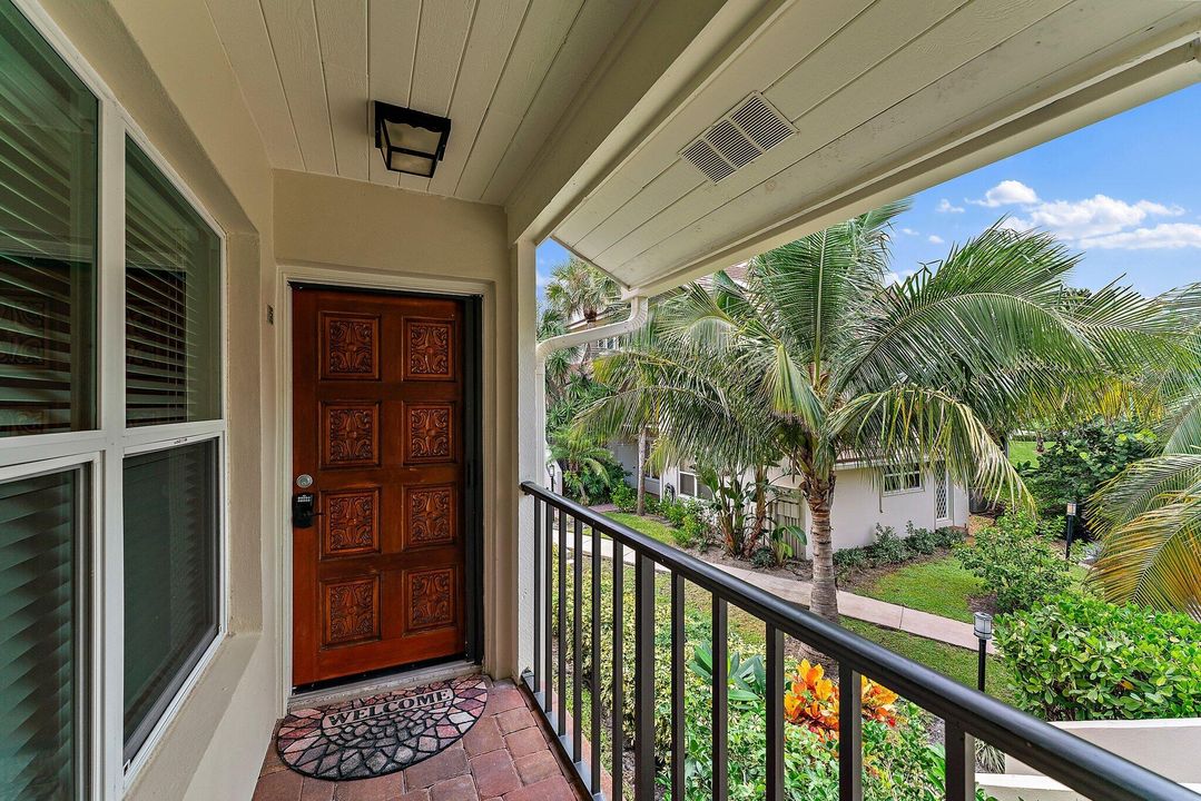 For Sale: $1,299,000 (4 beds, 3 baths, 2200 Square Feet)