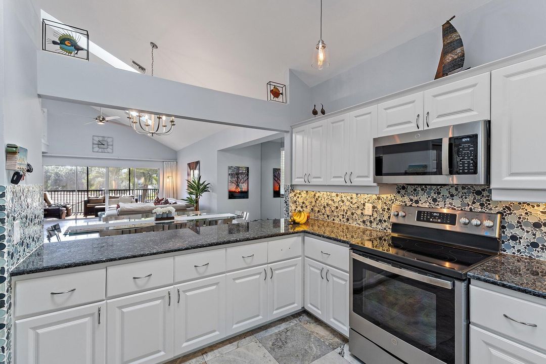 For Sale: $1,299,000 (4 beds, 3 baths, 2200 Square Feet)