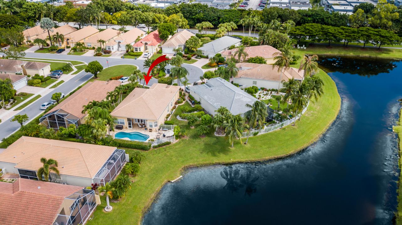 Activo con contrato: $649,000 (3 camas, 2 baños, 1894 Pies cuadrados)