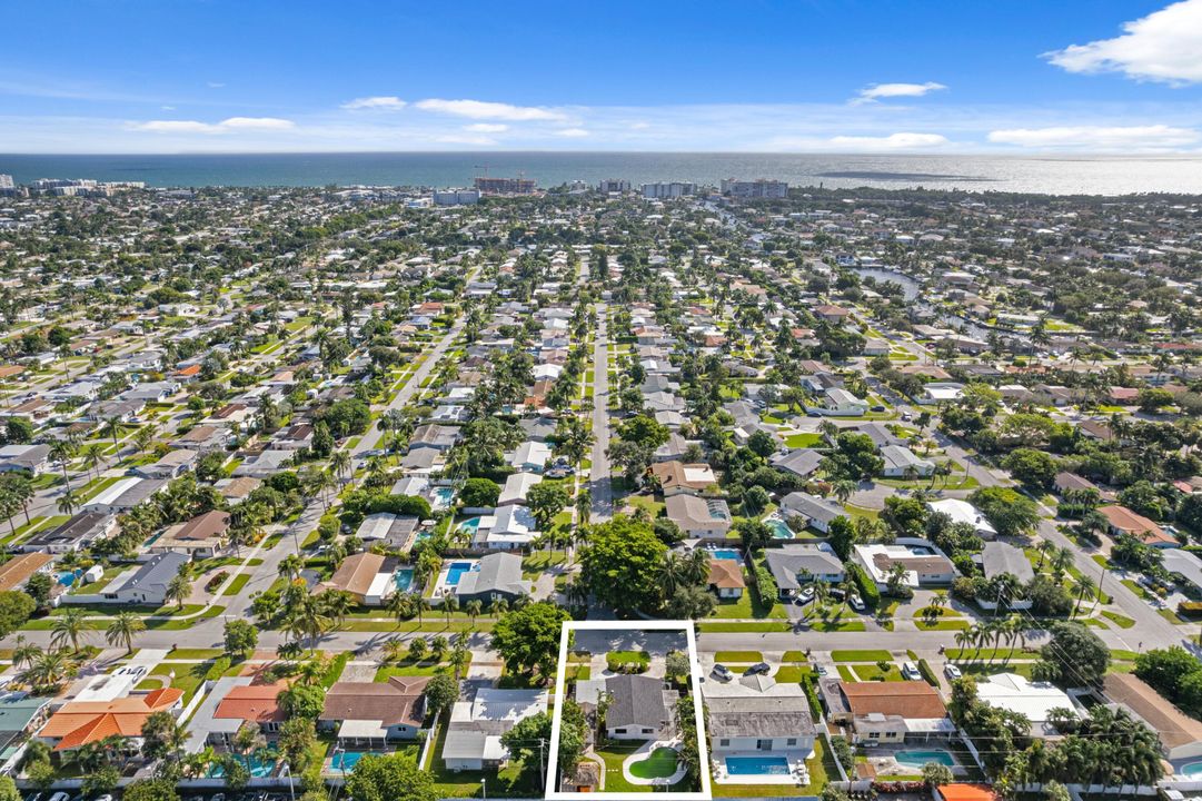 合同活跃: $775,000 (3 贝兹, 2 浴室, 1468 平方英尺)