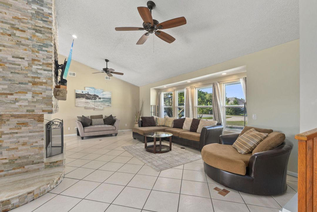 待售: $950,000 (4 贝兹, 3 浴室, 2999 平方英尺)