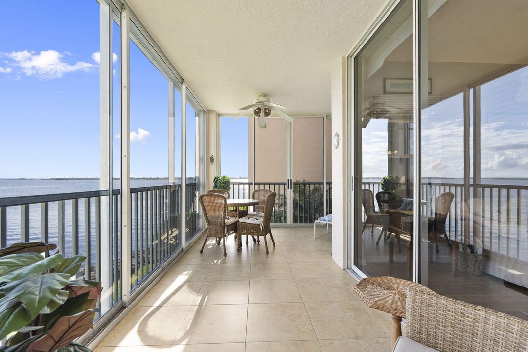 For Sale: $629,900 (2 beds, 2 baths, 1204 Square Feet)