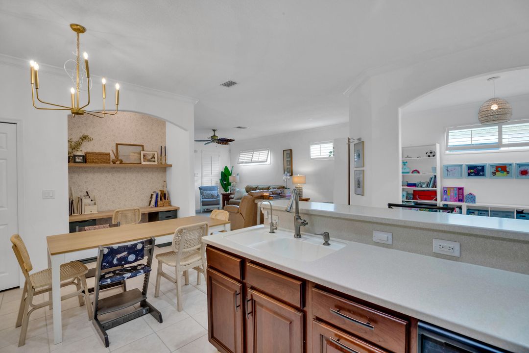 待售: $419,000 (3 贝兹, 3 浴室, 1916 平方英尺)