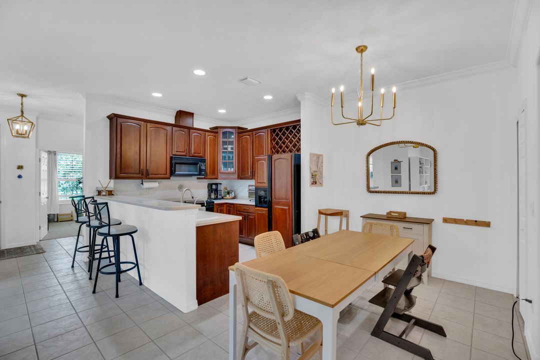 待售: $419,000 (3 贝兹, 3 浴室, 1916 平方英尺)