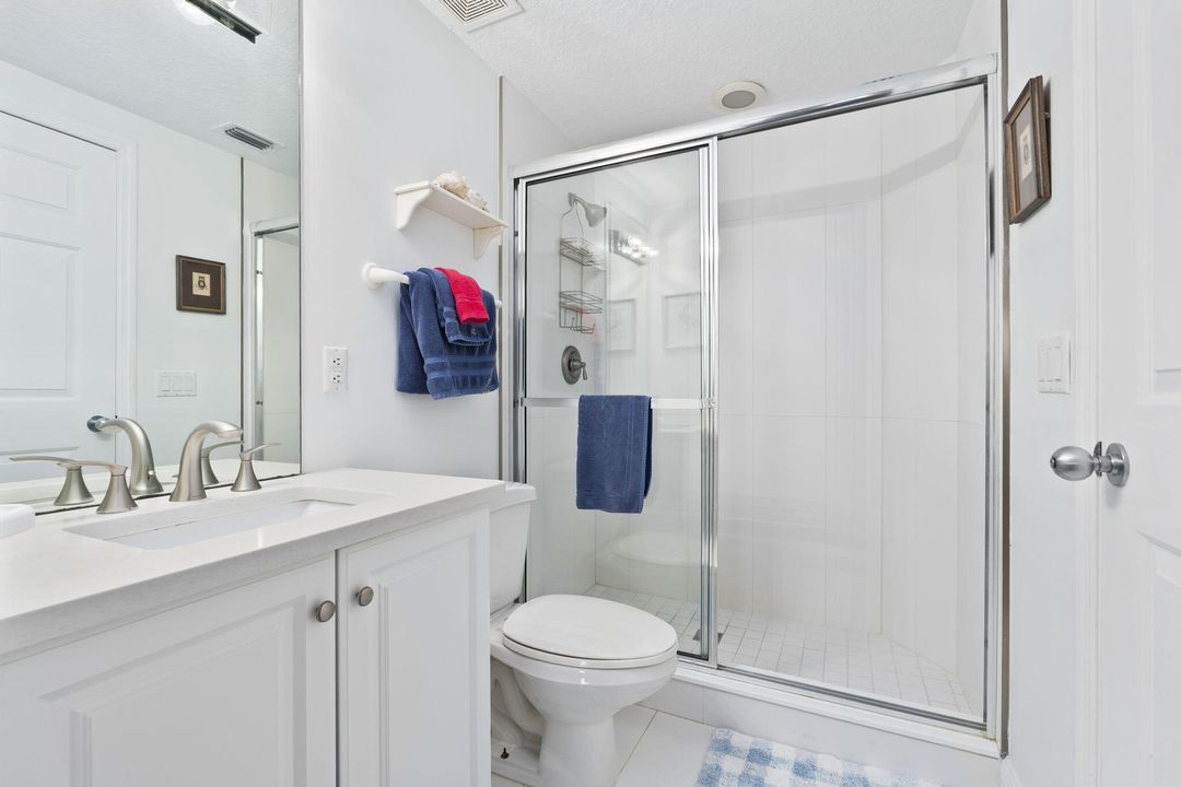 For Sale: $629,900 (2 beds, 2 baths, 1204 Square Feet)