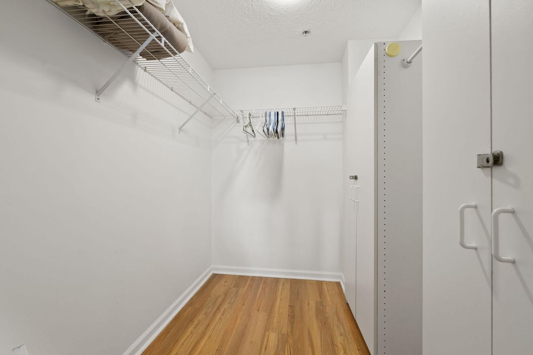 For Sale: $629,900 (2 beds, 2 baths, 1204 Square Feet)